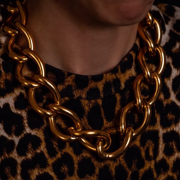 Women’s Gold Jewelry Necklace - Picture 5 of 14